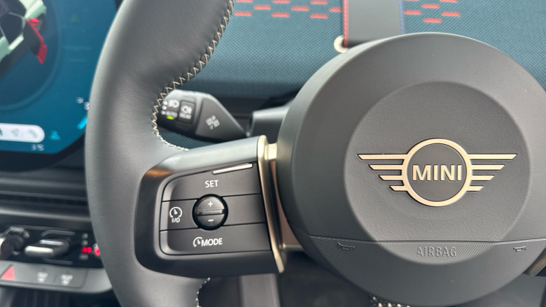 MINI Aceman 135kW E Classic 43kWh 5dr Auto Electric Hatchback